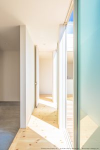 http://simpleinc.jp/blog/wp-content/uploads/2018/11/%E6%9C%A8%E5%8E%9F%E6%A7%98%EF%BC%94-200x300.jpg