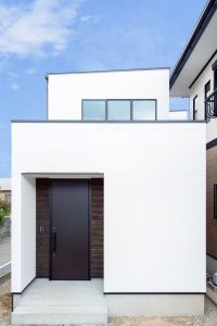 http://simpleinc.jp/blog/wp-content/uploads/2018/11/DSC6950-200x300.jpg